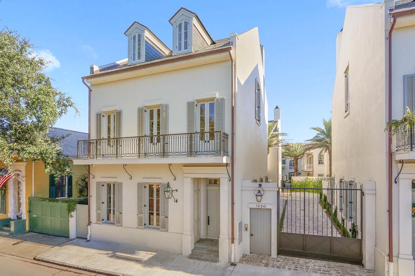 Elizabeth McNulty Garden District Latter & Blum